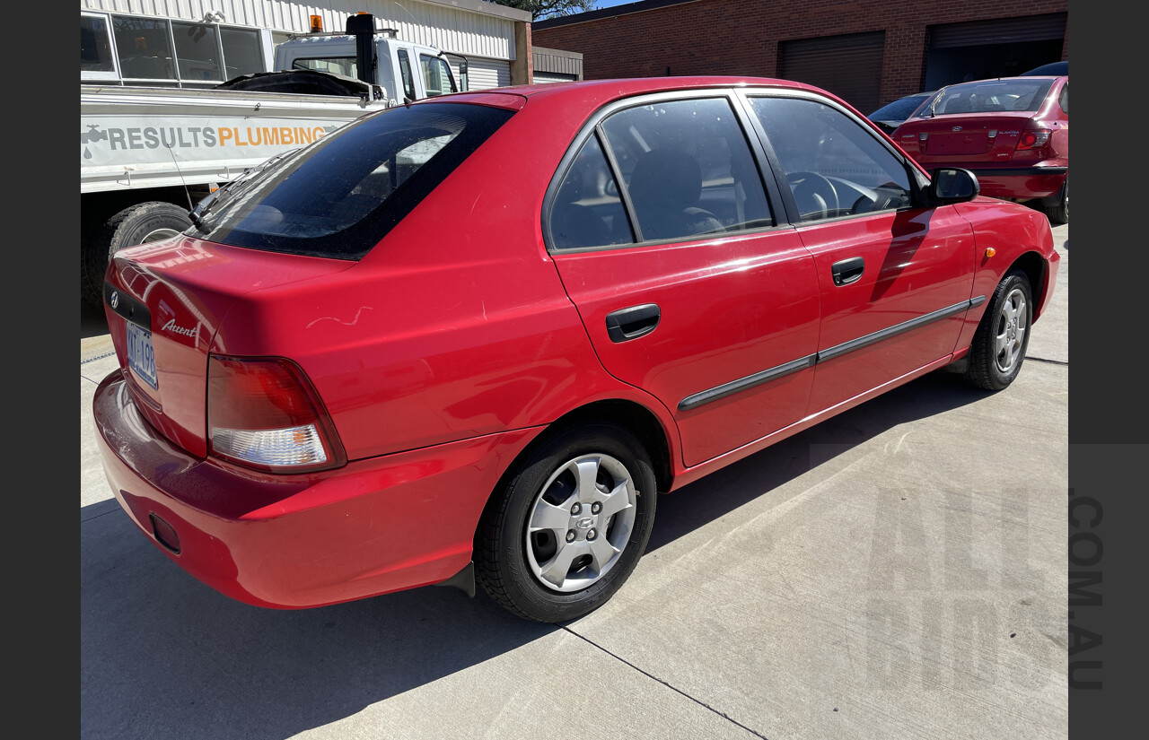 11/2000 Hyundai Accent GL LC 5d Hatchback Red 1.5L
