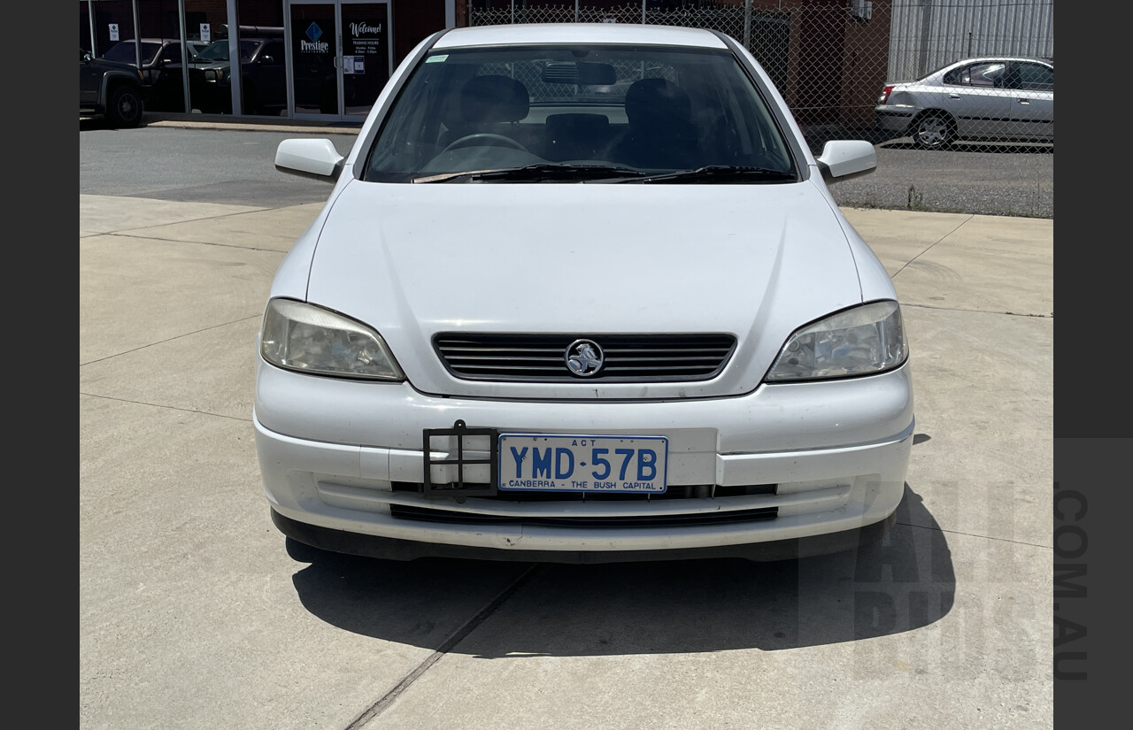 11/2003 Holden Astra CD TS 5d Hatchback White 1.8L