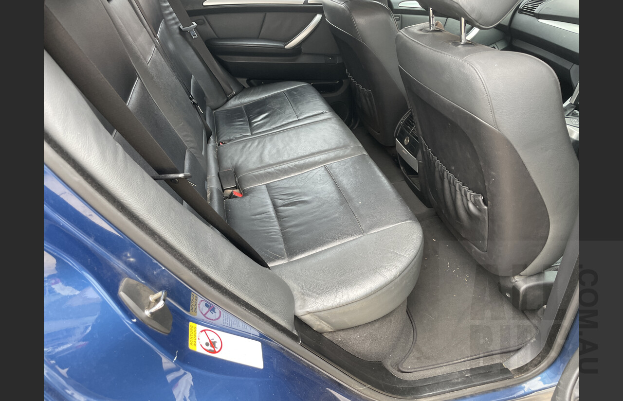 8/2002 BMW X5 3.0i E53 4d Wagon Blue 3.0L