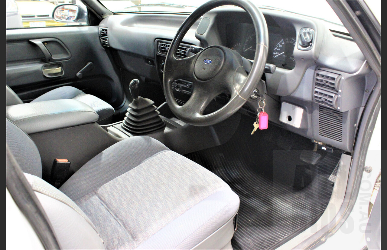 7/1996 Ford Falcon GLi Longreach XH Panelvan White 4.0L