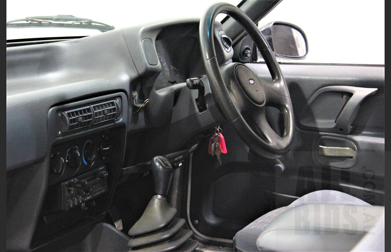 7/1996 Ford Falcon GLi Longreach XH Panelvan White 4.0L