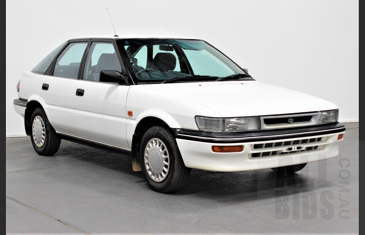 10/1991 Toyota Corolla CSi SECA AE94 5d Liftback White 1.6L Low 57,000ks