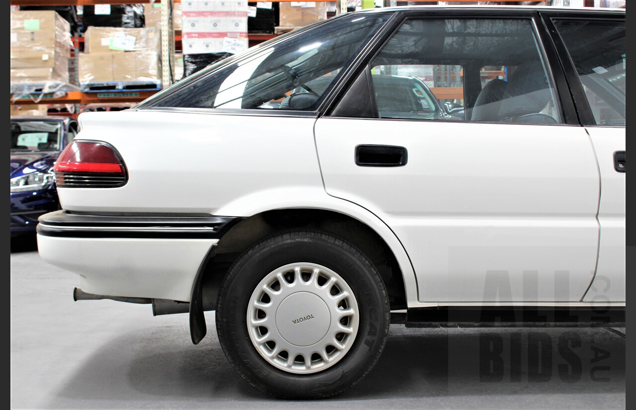 10/1991 Toyota Corolla CSi SECA AE94 5d Liftback White 1.6L Low 57,000ks