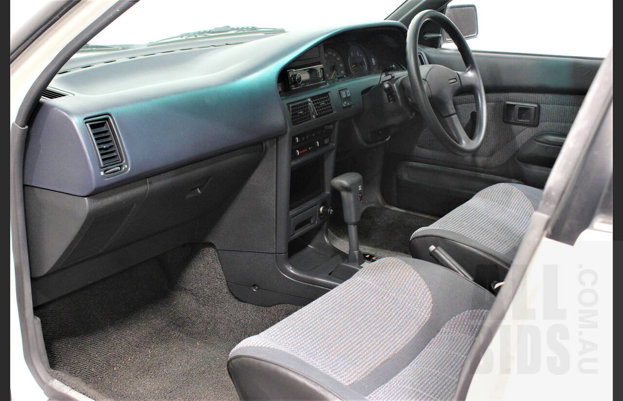 10/1991 Toyota Corolla CSi SECA AE94 5d Liftback White 1.6L Low 57,000ks