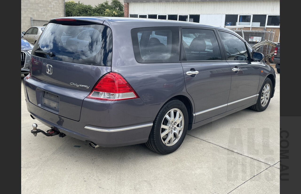 8/2004 Honda Odyssey Luxury 20 4d Wagon Grey 2.4L