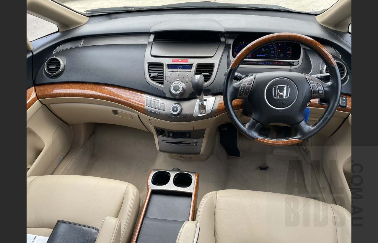 8/2004 Honda Odyssey Luxury 20 4d Wagon Grey 2.4L