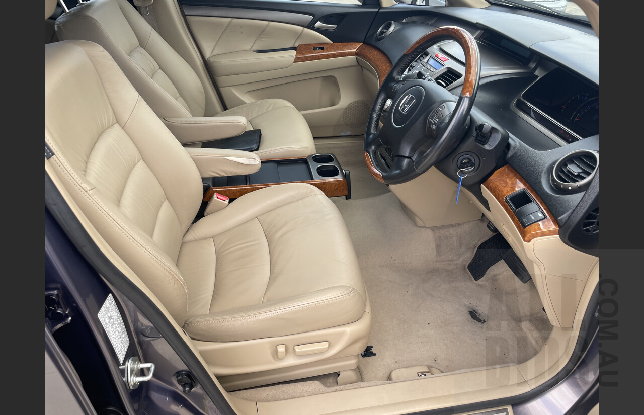 8/2004 Honda Odyssey Luxury 20 4d Wagon Grey 2.4L