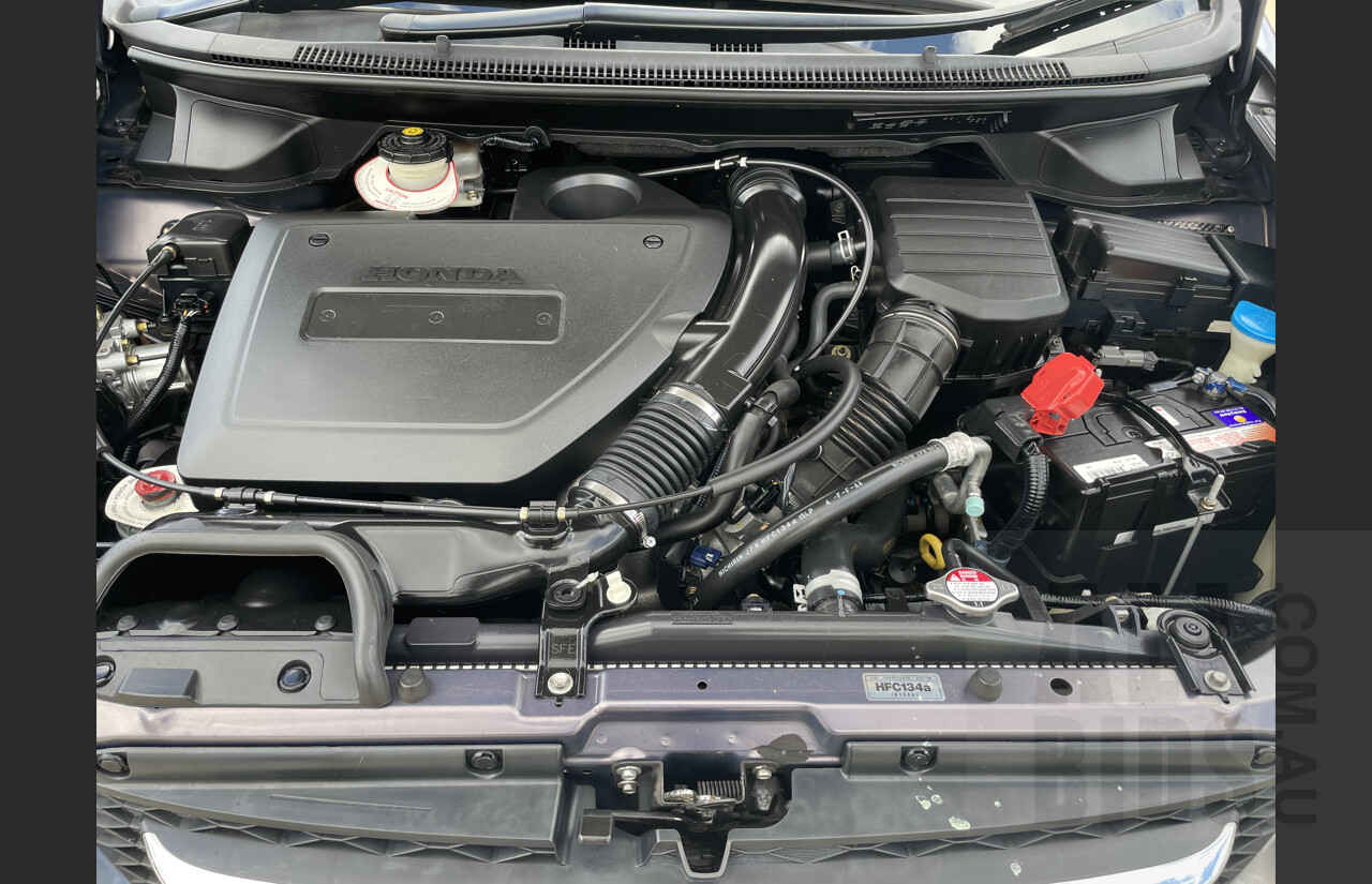 8/2004 Honda Odyssey Luxury 20 4d Wagon Grey 2.4L