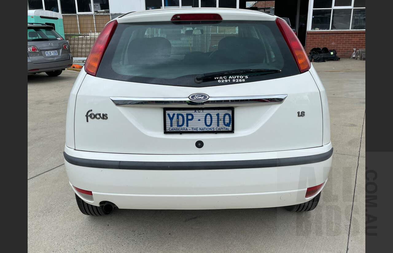 11/2003 Ford Focus LX LR 5d Hatchback White 1.8L