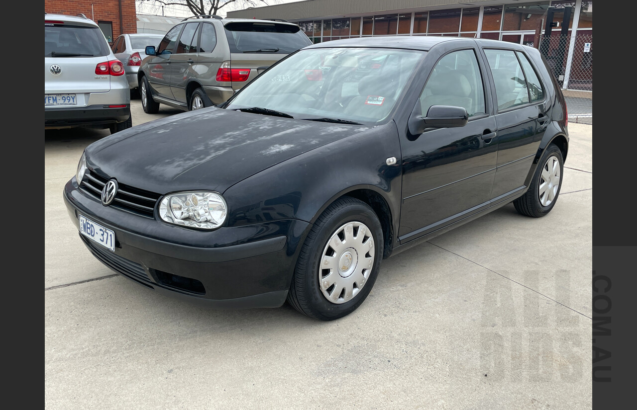 12/2000 Volkswagen Golf GL 5d Hatchback Black 2.0L