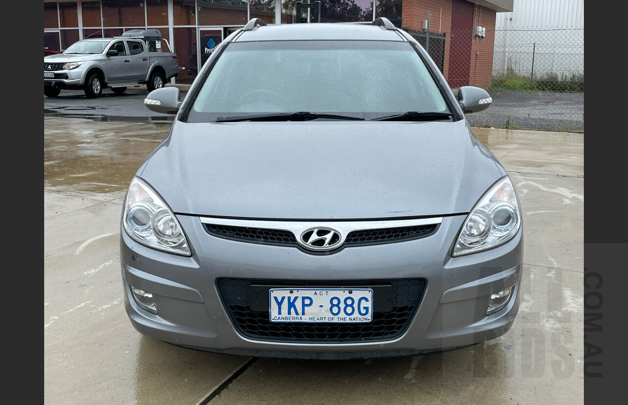 12/2009 Hyundai i30 cw SLX 2.0 FD MY10 4d Wagon Silver 2.0L
