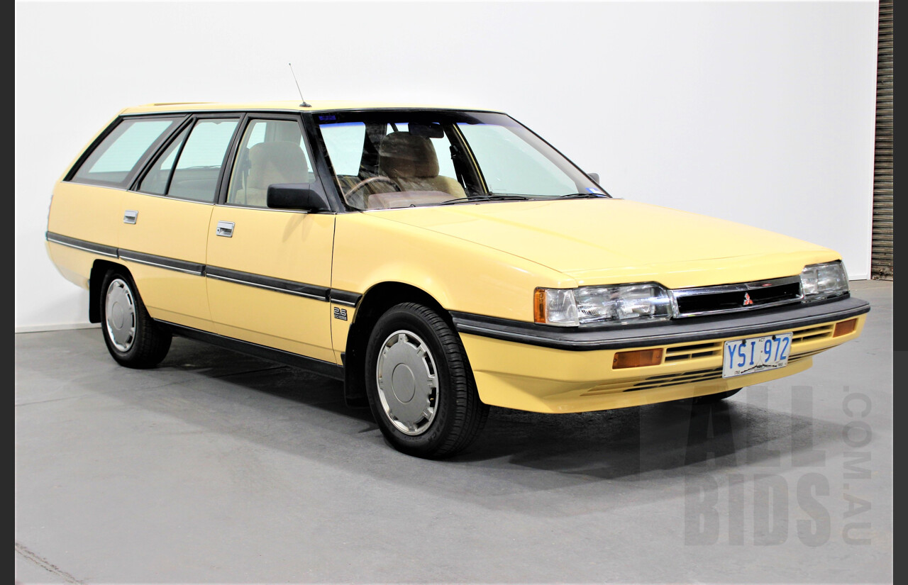 9/1988 Mitsubishi Magna Executive TN 4d Station Wagon Yellow 2.6L