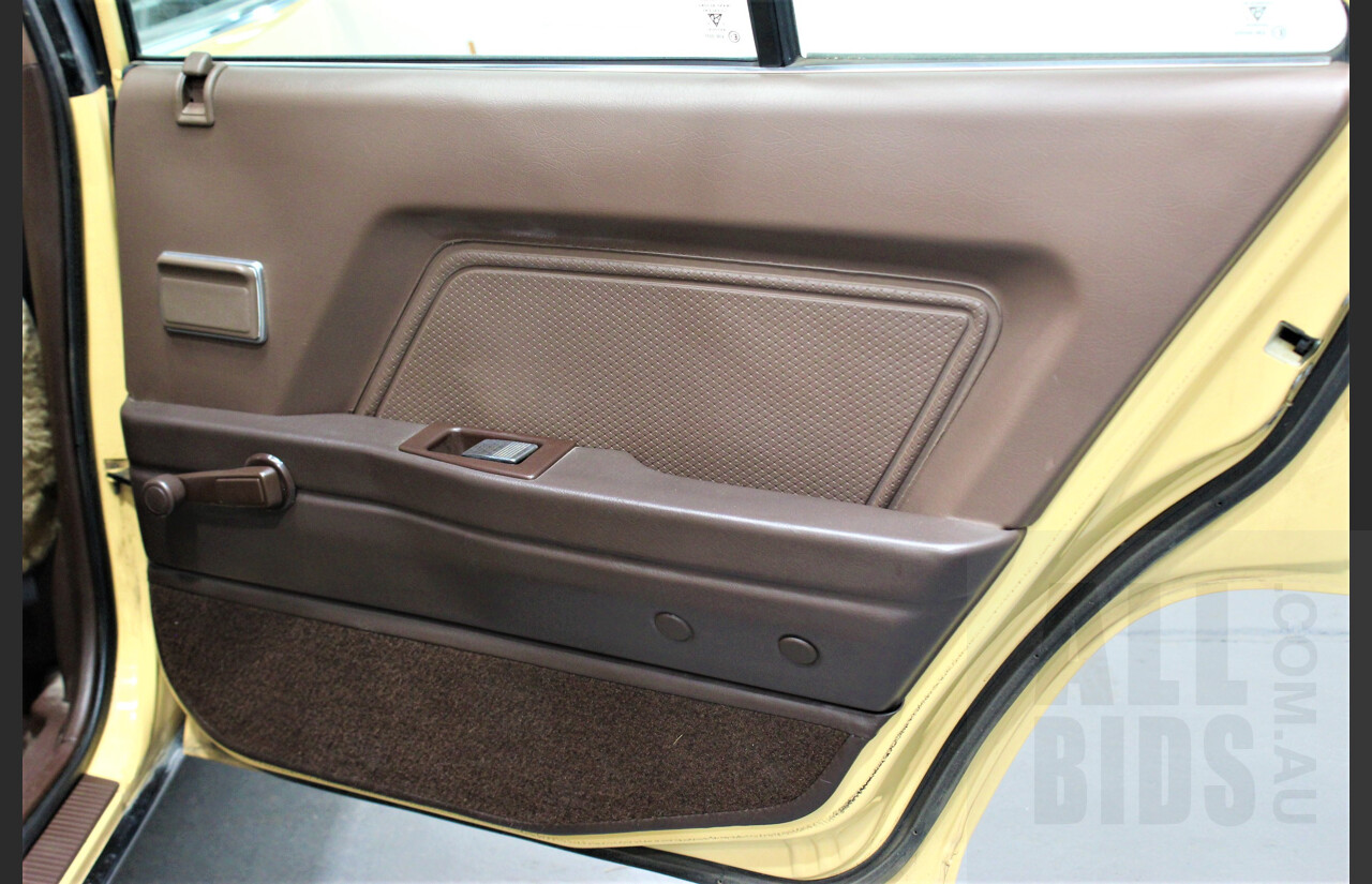 9/1988 Mitsubishi Magna Executive TN 4d Station Wagon Yellow 2.6L