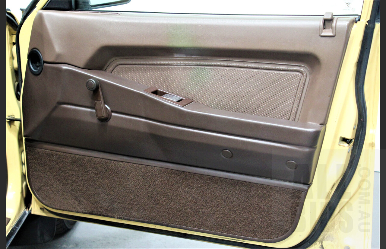 9/1988 Mitsubishi Magna Executive TN 4d Station Wagon Yellow 2.6L