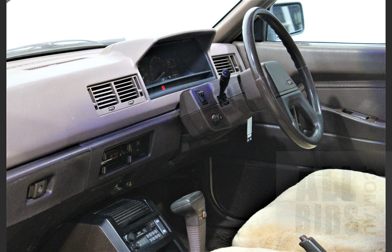 9/1988 Mitsubishi Magna Executive TN 4d Station Wagon Yellow 2.6L