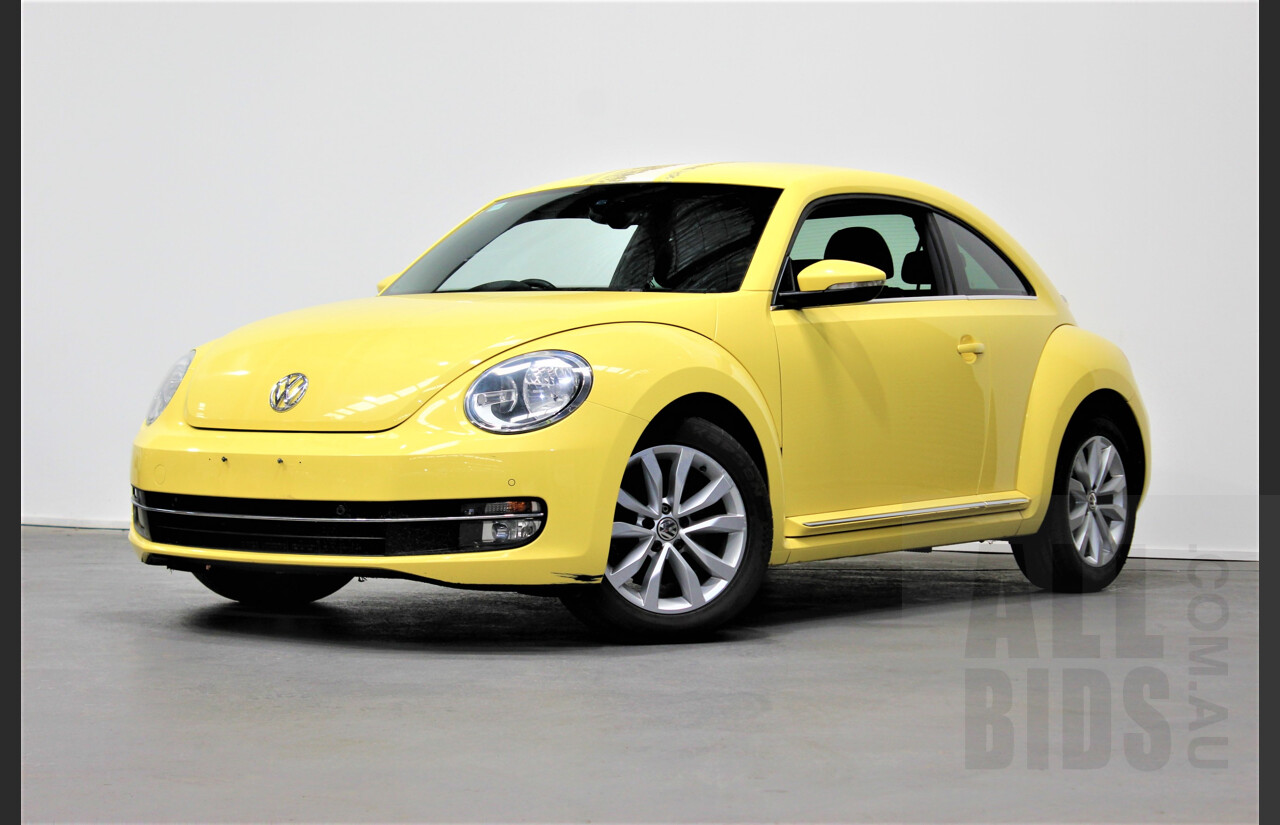 7/2013 Volkswagen Beetle 1L 3dr Hatchback Yellow 1.4L Twincharge Manual