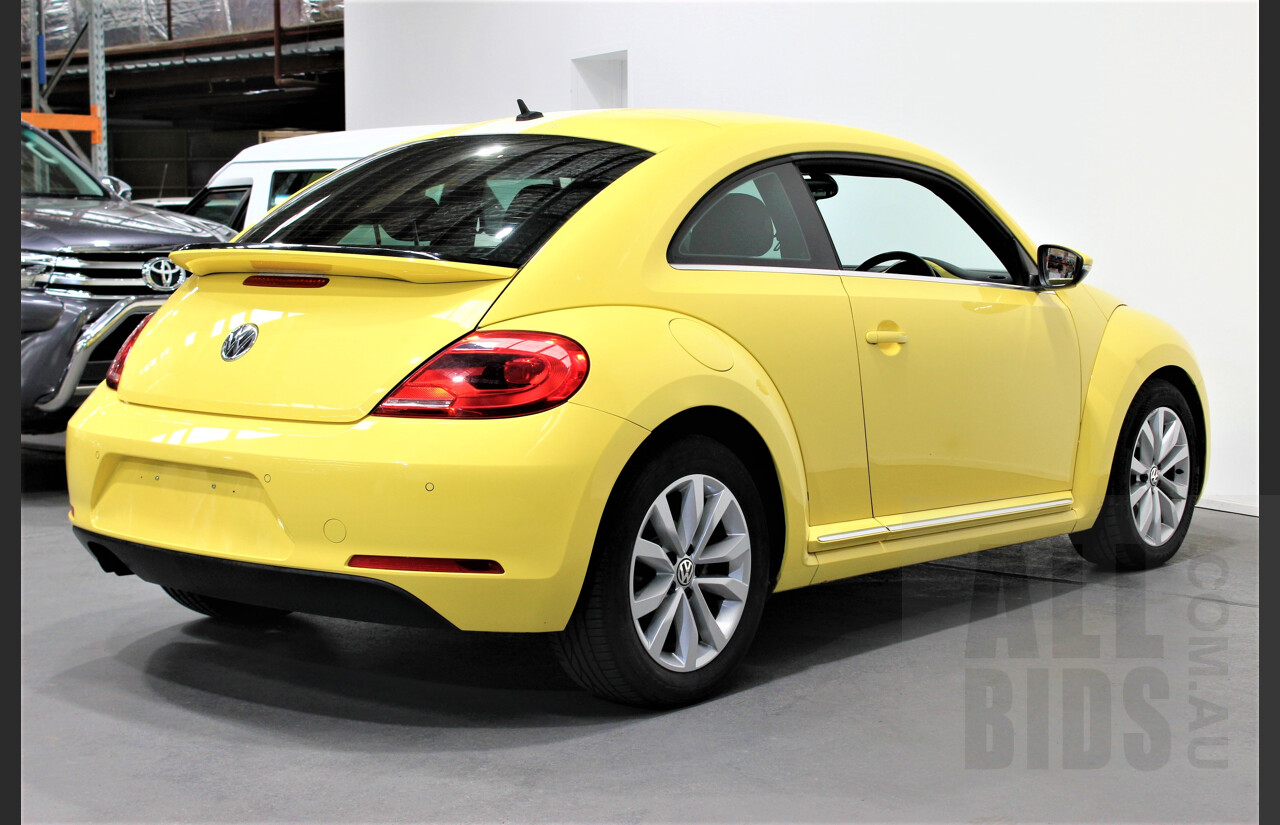 7/2013 Volkswagen Beetle 1L 3dr Hatchback Yellow 1.4L Twincharge Manual