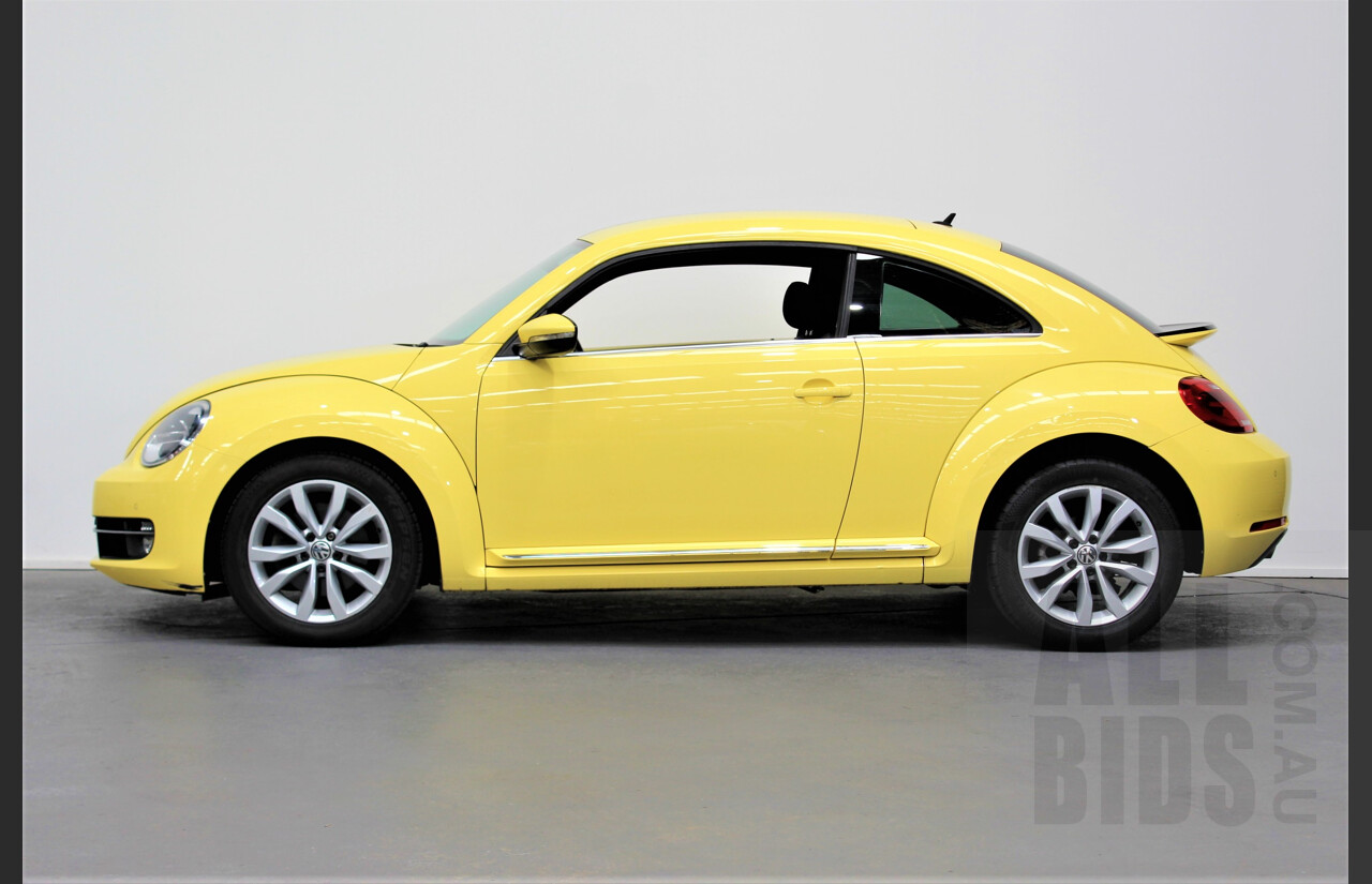 7/2013 Volkswagen Beetle 1L 3dr Hatchback Yellow 1.4L Twincharge Manual