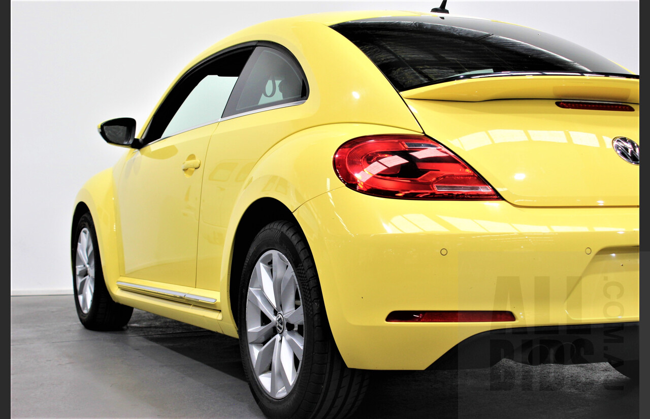 7/2013 Volkswagen Beetle 1L 3dr Hatchback Yellow 1.4L Twincharge Manual