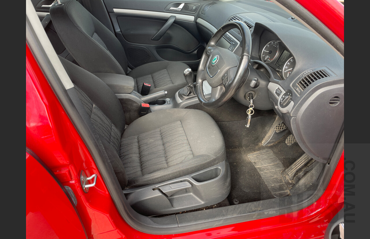 6/2010 Skoda Octavia 118 TSI 1Z MY10 5d Liftback Red 1.8L