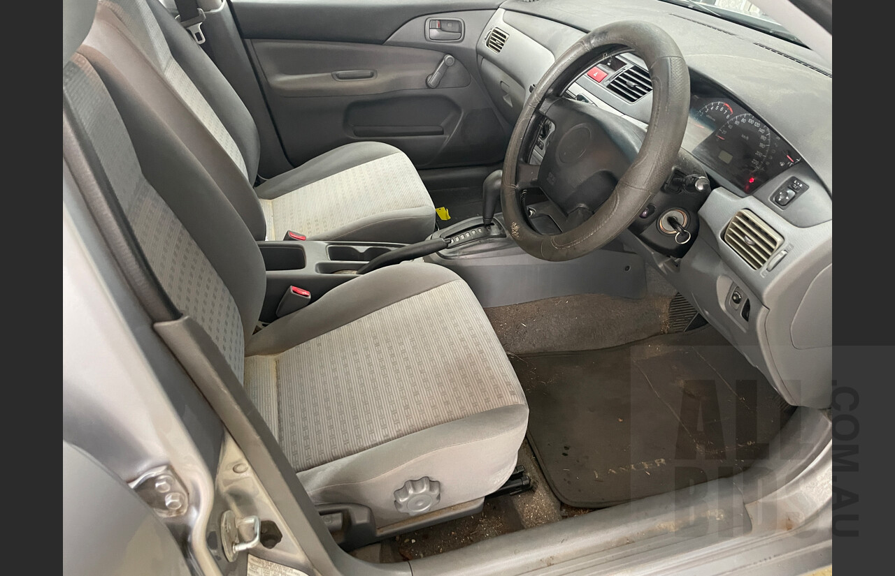 11/2004 Mitsubishi Lancer ES CH 4d Sedan Silver  2.0L