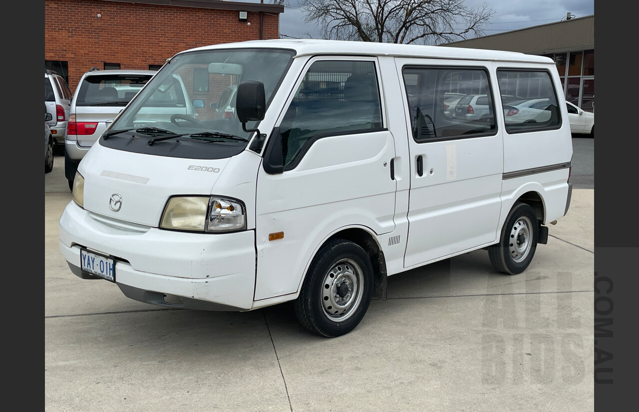 2/2000 Mazda E2000 (swb) SH92 Van White 2.0L