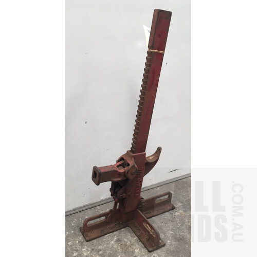 Trewhella High Lift Jack