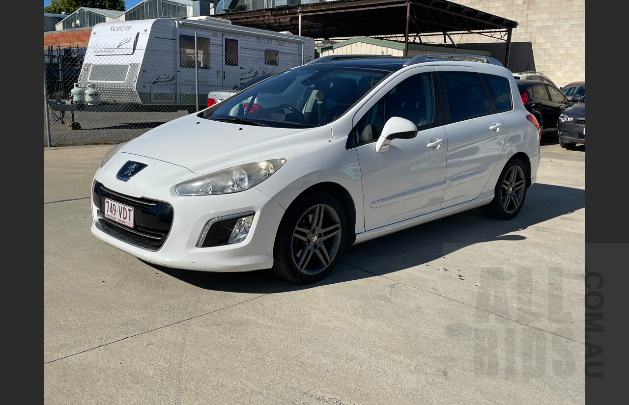 7/2013 Peugeot 308 Sportium Touring Turbo  4d Wagon White 1.6L
