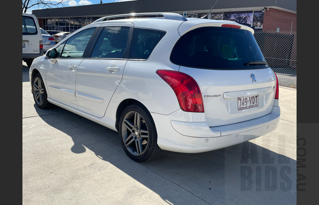 7/2013 Peugeot 308 Sportium Touring Turbo  4d Wagon White 1.6L