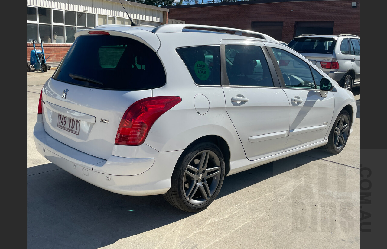 7/2013 Peugeot 308 Sportium Touring Turbo  4d Wagon White 1.6L