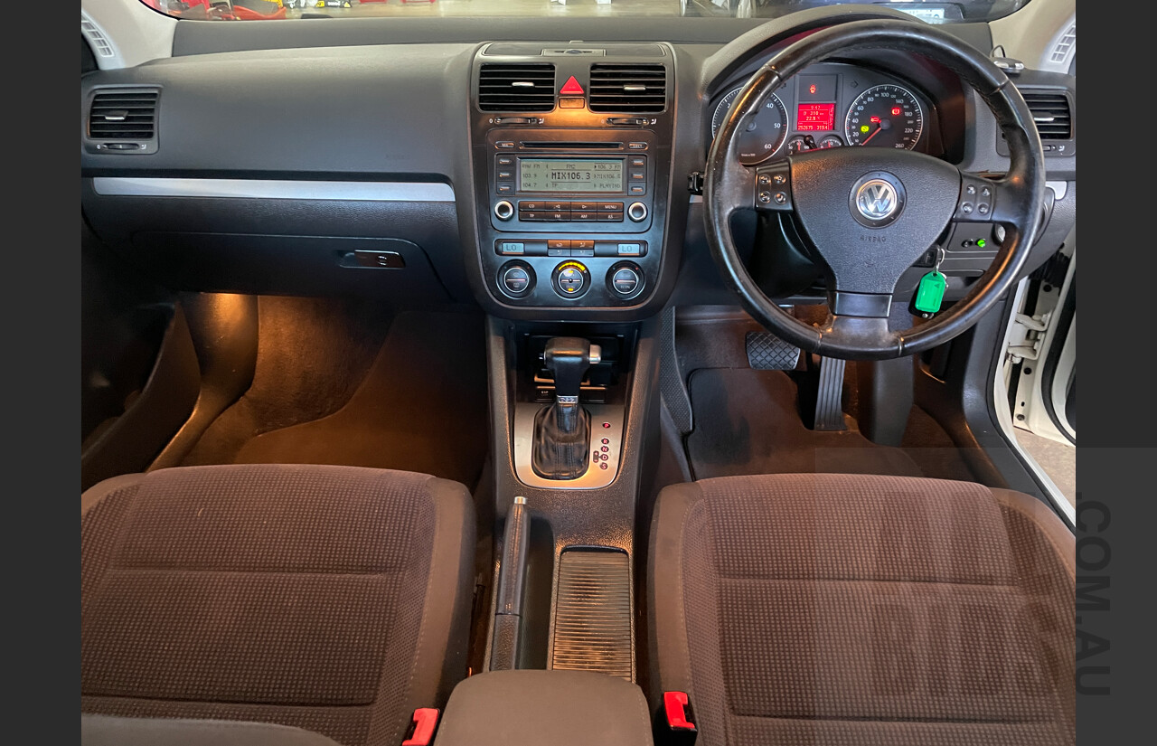 7/2006 Volkswagen Jetta 2.0 TDI 1KM 4d Sedan White 2.0L