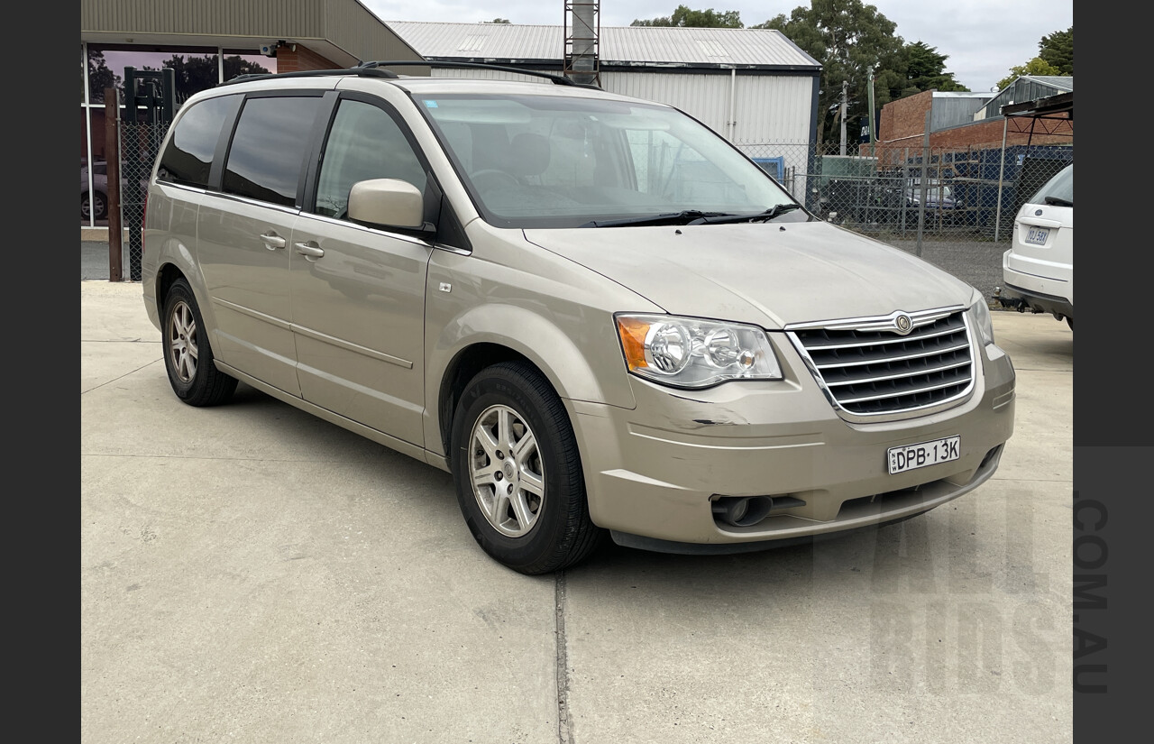 3/2008 Chrysler Grand Voyager Touring RT 4d Wagon Gold 2.8L