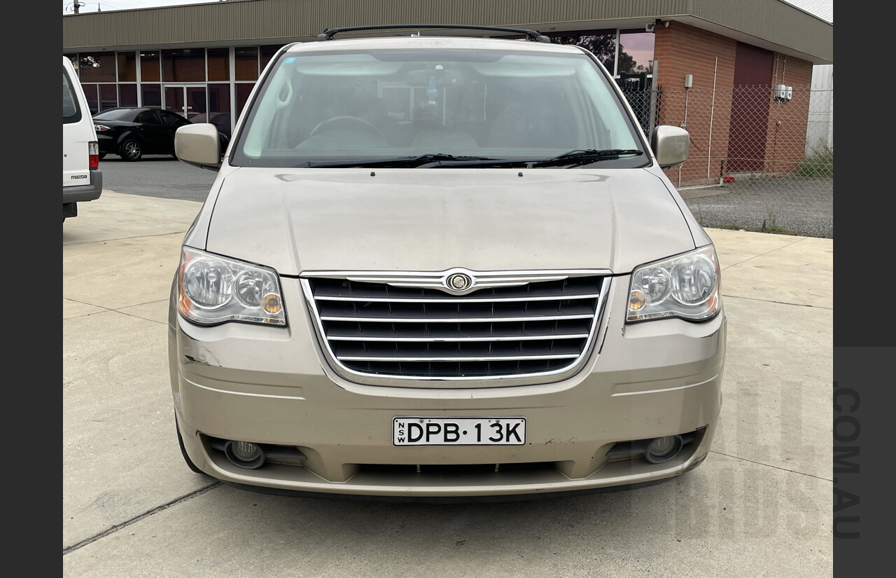 3/2008 Chrysler Grand Voyager Touring RT 4d Wagon Gold 2.8L