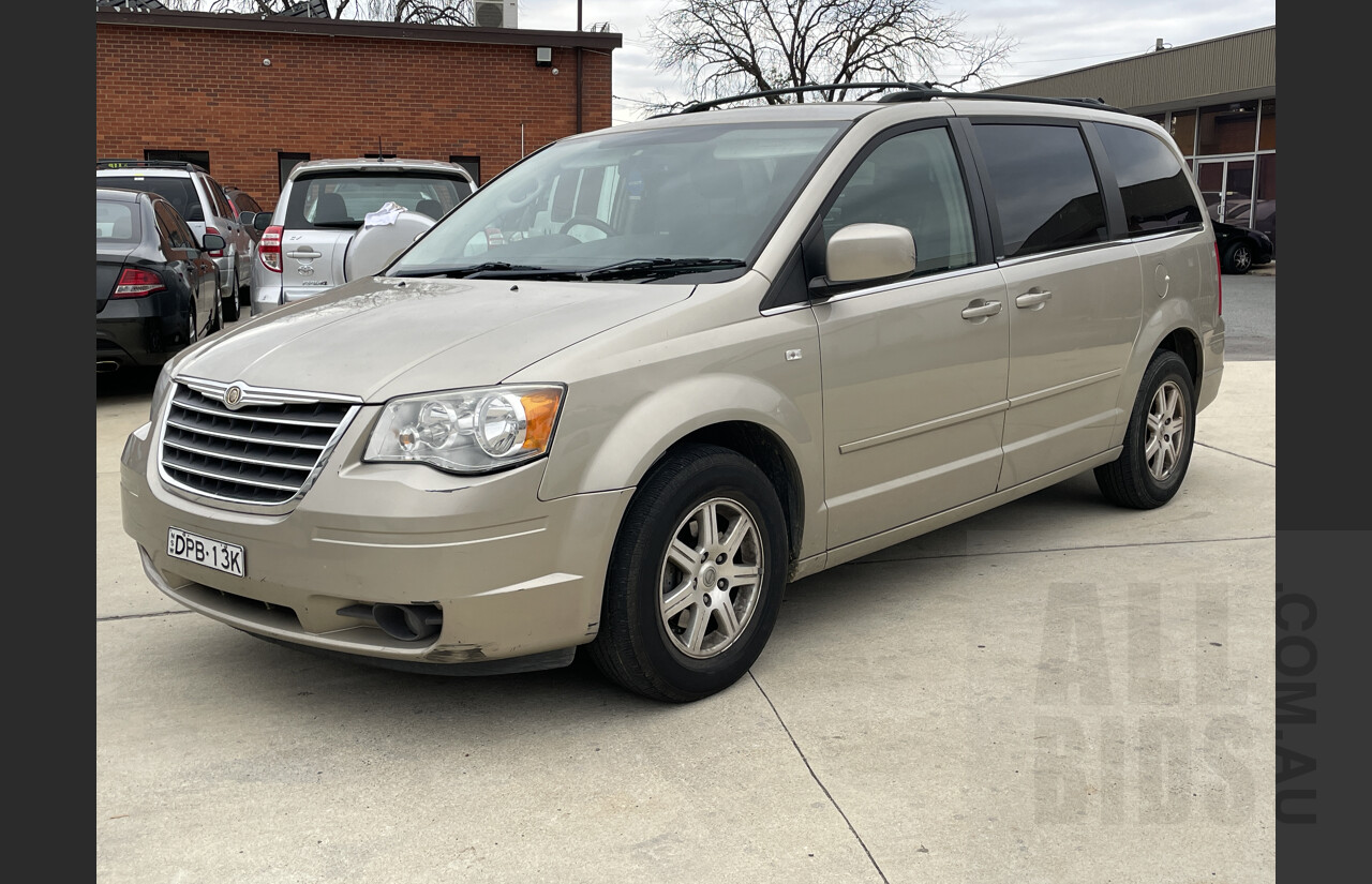 3/2008 Chrysler Grand Voyager Touring RT 4d Wagon Gold 2.8L