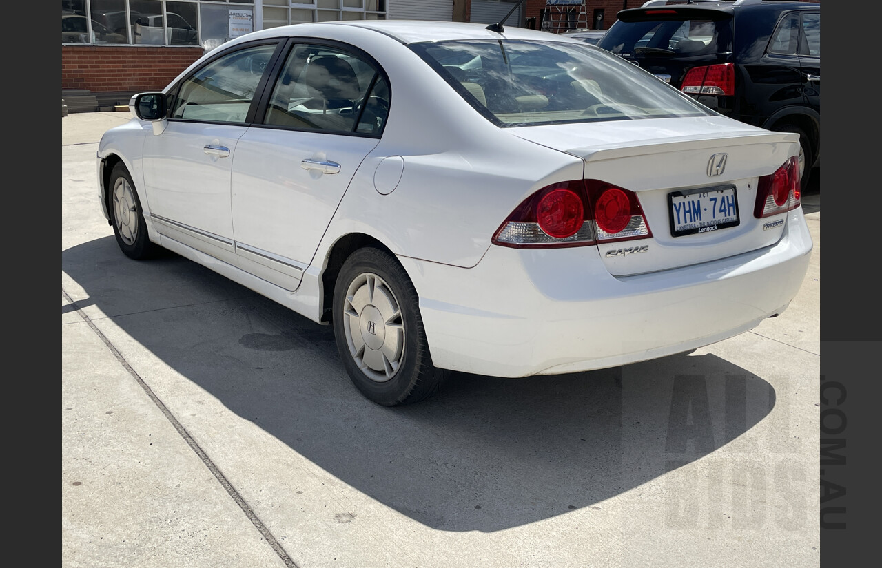 10/2007 Honda Civic Hybrid 40 4d Sedan White 1.3L