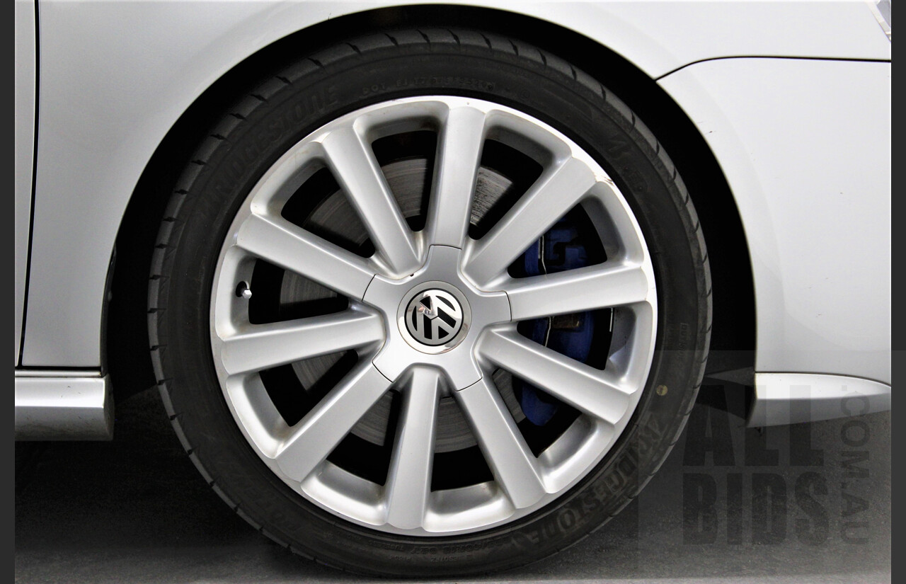 7/2009 Volkswagen Golf R32 MK5 1K MY09 5d Hatchback Metallic Silver 3.2L AWD VR6