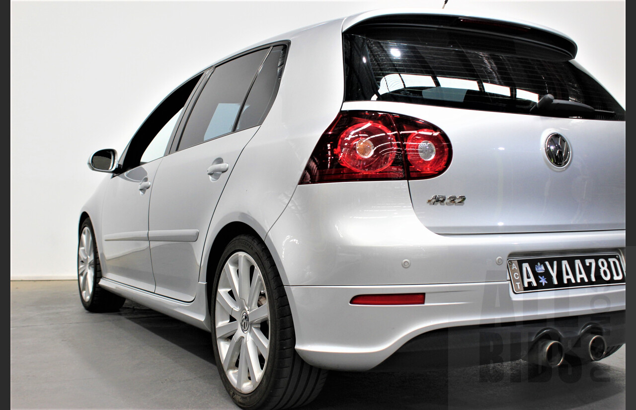 7/2009 Volkswagen Golf R32 MK5 1K MY09 5d Hatchback Metallic Silver 3.2L AWD VR6