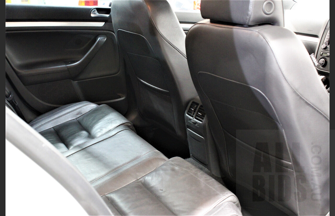 7/2009 Volkswagen Golf R32 MK5 1K MY09 5d Hatchback Metallic Silver 3.2L AWD VR6