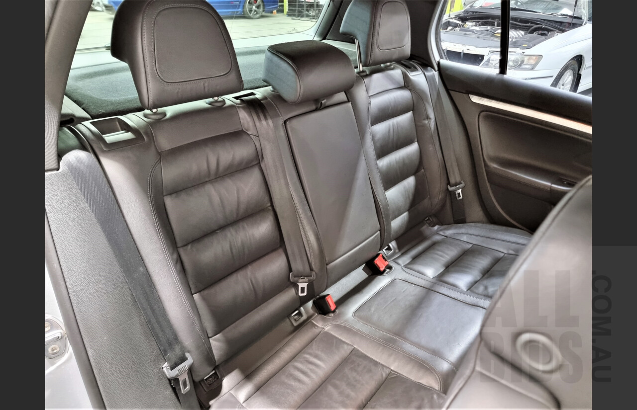 7/2009 Volkswagen Golf R32 MK5 1K MY09 5d Hatchback Metallic Silver 3.2L AWD VR6