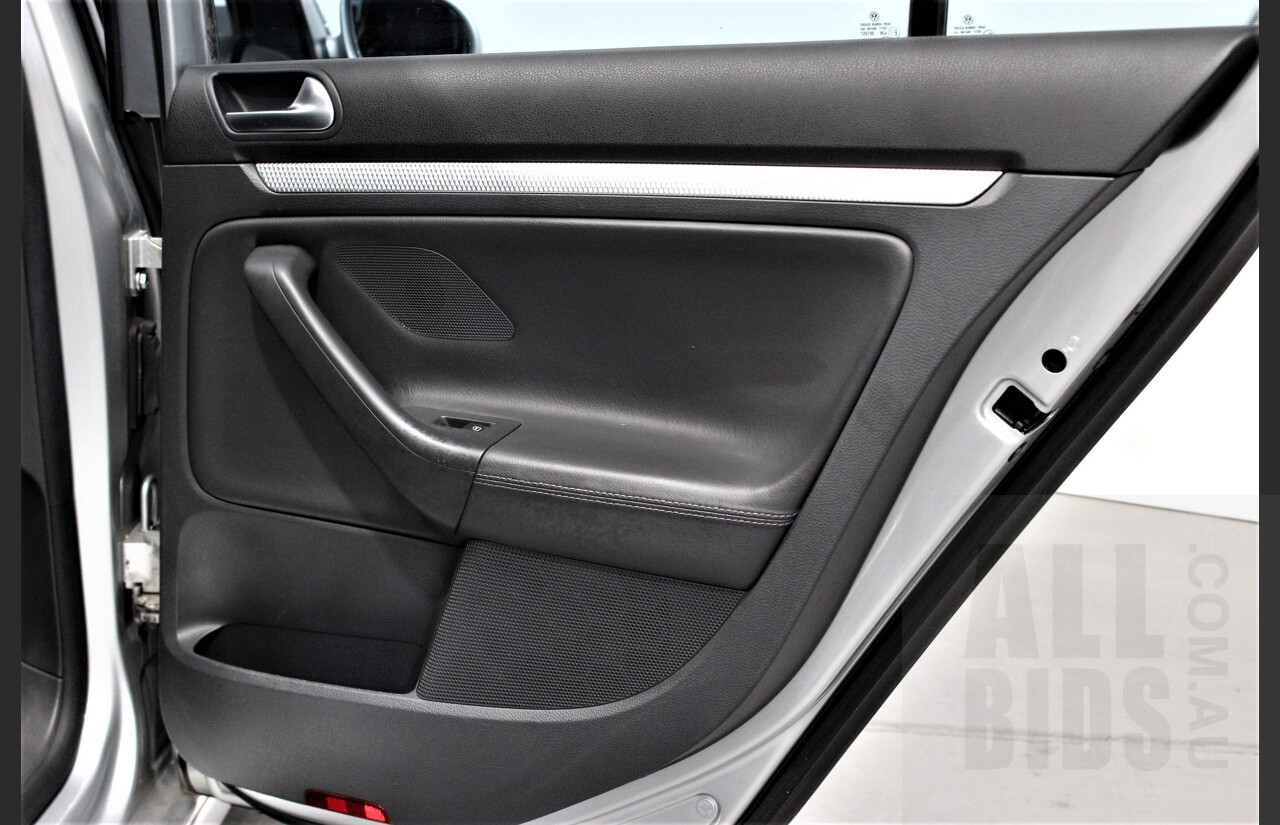 7/2009 Volkswagen Golf R32 MK5 1K MY09 5d Hatchback Metallic Silver 3.2L AWD VR6