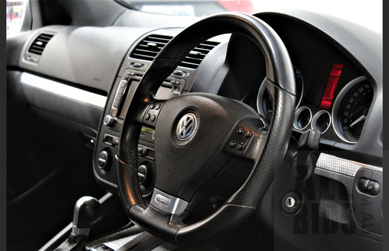 7/2009 Volkswagen Golf R32 MK5 1K MY09 5d Hatchback Metallic Silver 3.2L AWD VR6