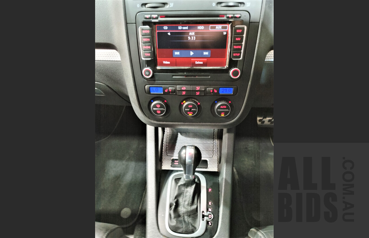 7/2009 Volkswagen Golf R32 MK5 1K MY09 5d Hatchback Metallic Silver 3.2L AWD VR6