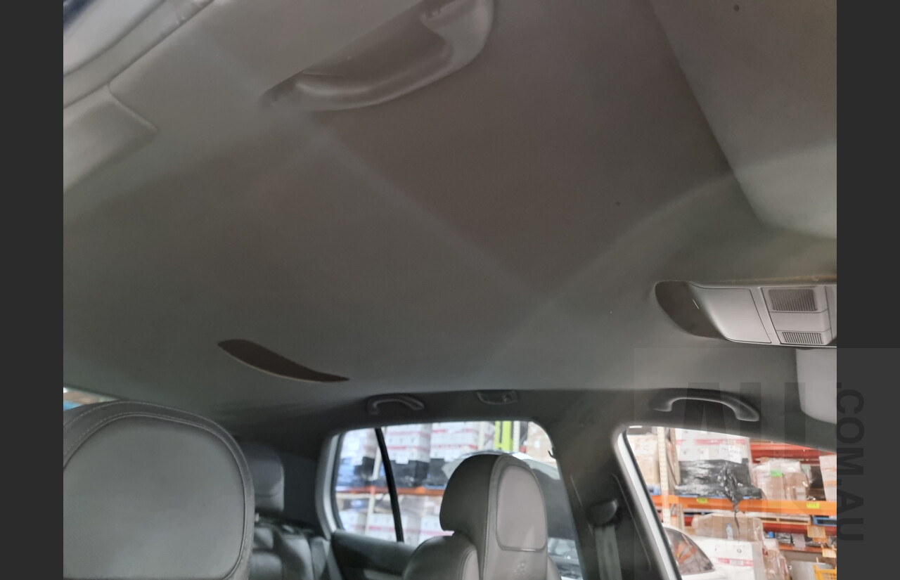 7/2009 Volkswagen Golf R32 MK5 1K MY09 5d Hatchback Metallic Silver 3.2L AWD VR6