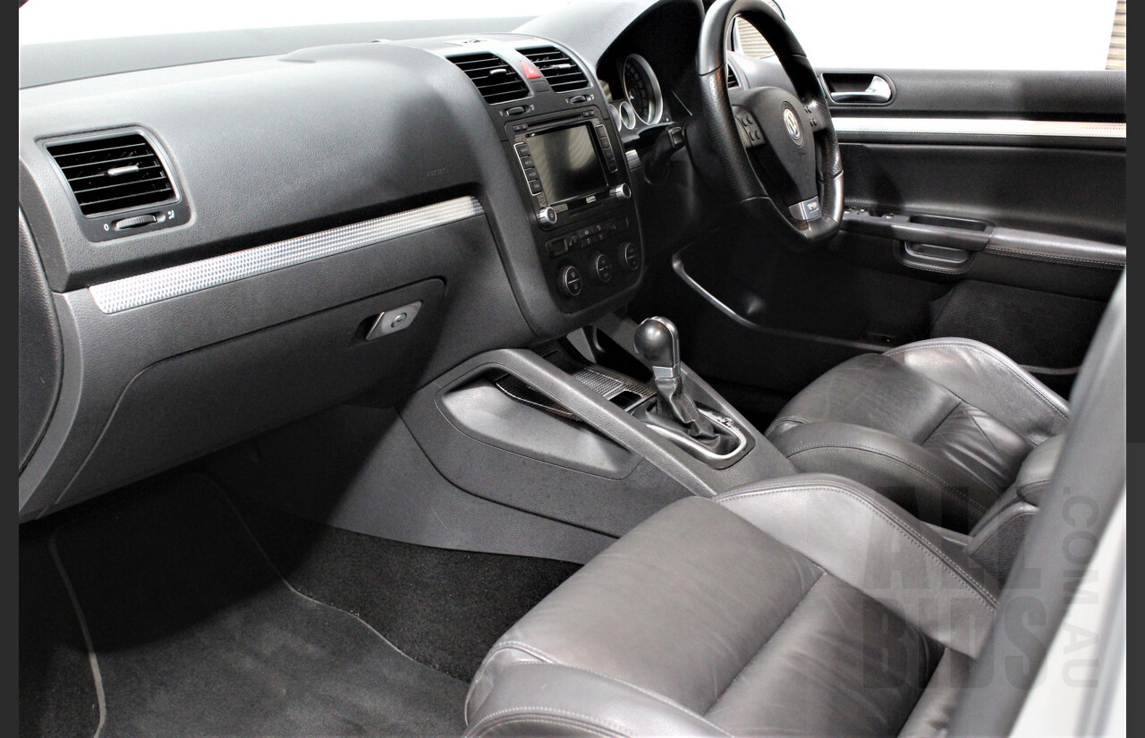 7/2009 Volkswagen Golf R32 MK5 1K MY09 5d Hatchback Metallic Silver 3.2L AWD VR6