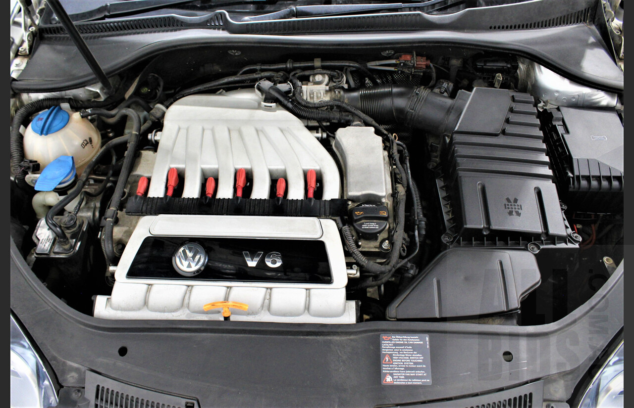 7/2009 Volkswagen Golf R32 MK5 1K MY09 5d Hatchback Metallic Silver 3.2L AWD VR6