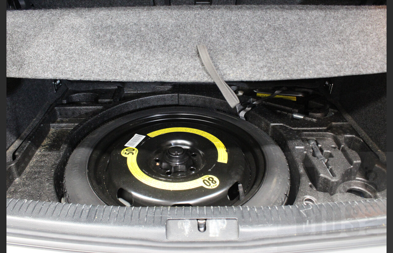 7/2009 Volkswagen Golf R32 MK5 1K MY09 5d Hatchback Metallic Silver 3.2L AWD VR6