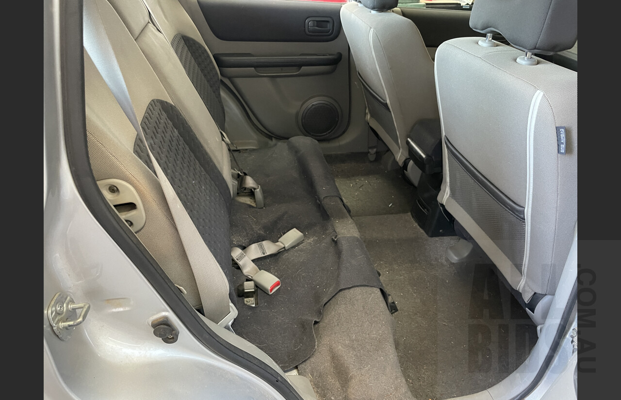 5/2006 Nissan X-trail Ti (4x4) T30 4d Wagon Silver  2.5L