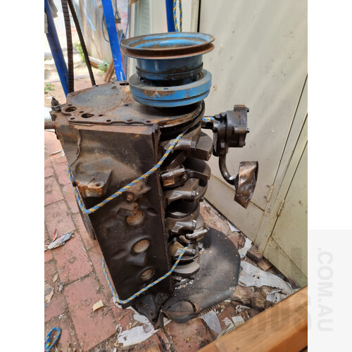 Ford V8 Engine - Bottom End
