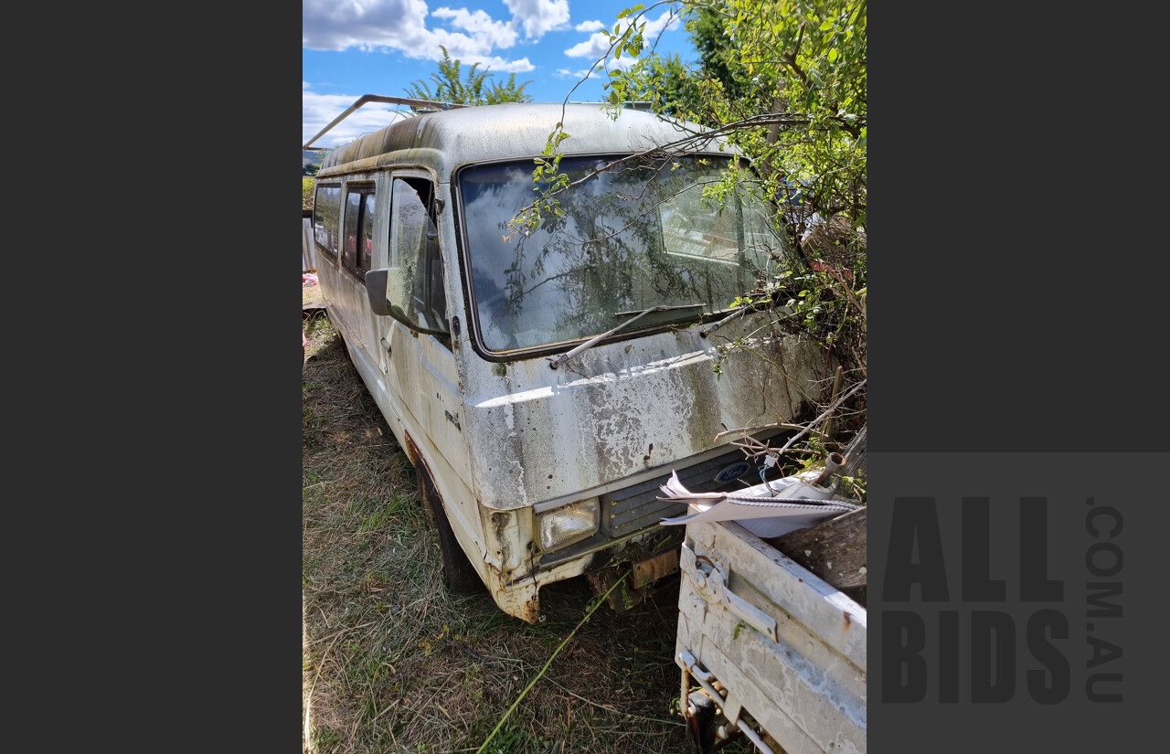 1982 Ford Econovan 100D Van 2.2L Diesel