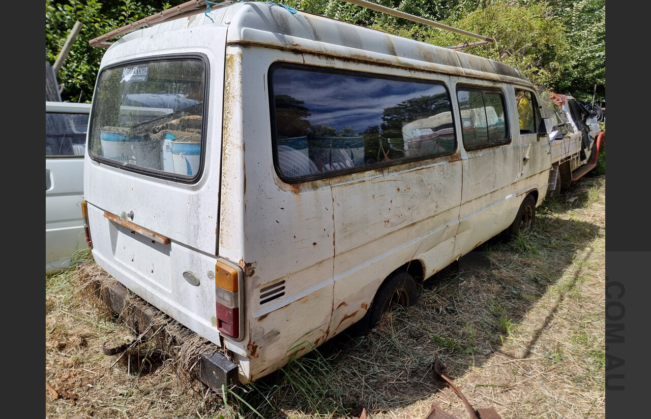 1982 Ford Econovan 100D Van 2.2L Diesel
